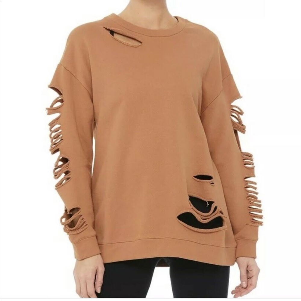 NWOT Alo Ripped Pullover
